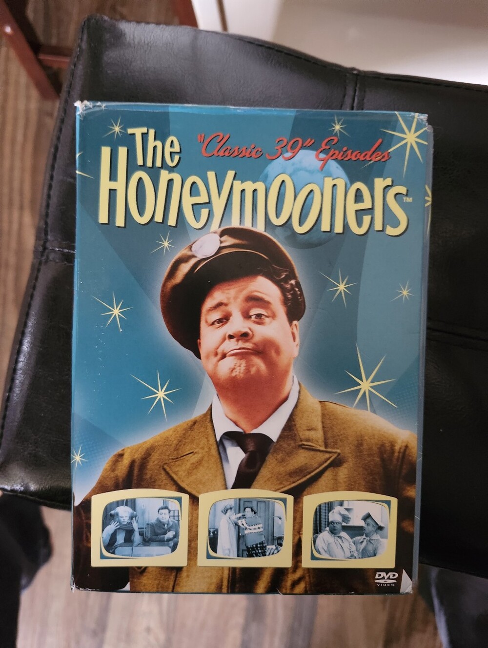 The Honeymooners Classic 39 Episodes DVD - Teal Cover